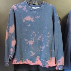 St. John's Bay Men's Blue and Pink Crewneck Sweater
